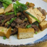 牛カルビと厚揚げのタレ焼き